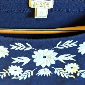 JCrew xs embroidered 3/4 sleeve top